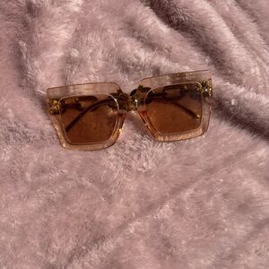 ✨ Rosé All Day Babe Sunglasses – Pink Gold Chainlink Glam